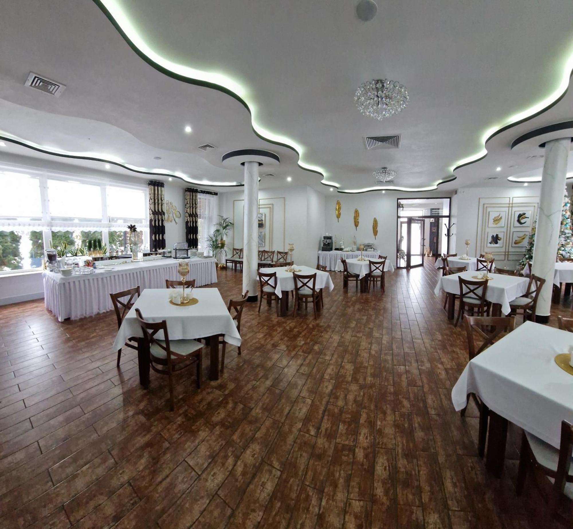 Cynamon Hotel Nowy Sącz Exterior photo